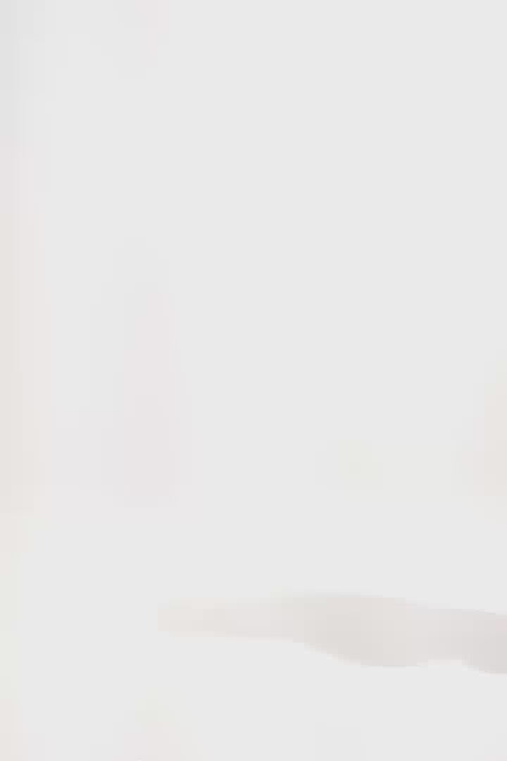 Short allegra a la cintura media pierna con realce Negro