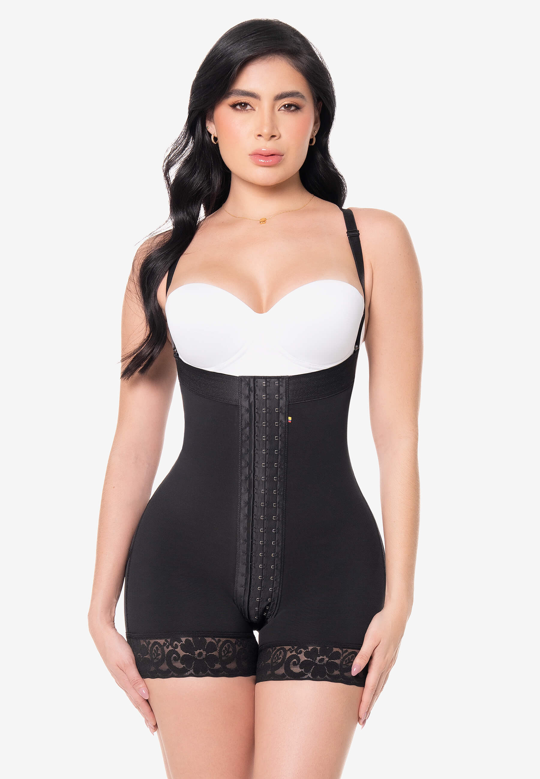 Faja Valeria strapless cachetera con Broche Negro